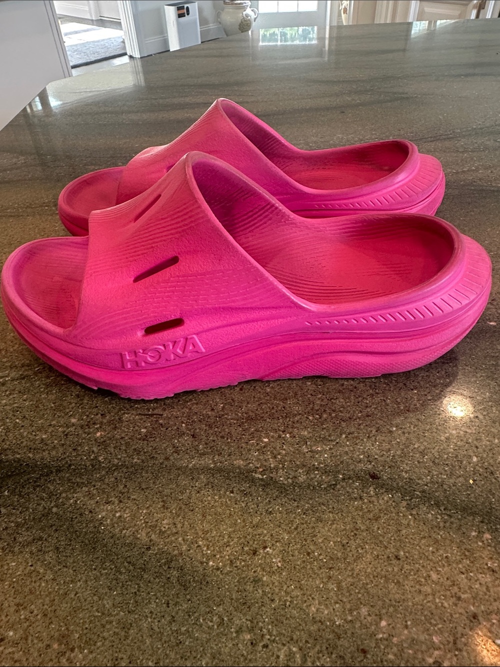 Hoka Recovery Slides Size 6